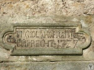 Dwor_soltysow_w_Niemojowie_ruina_Niemojow_35550